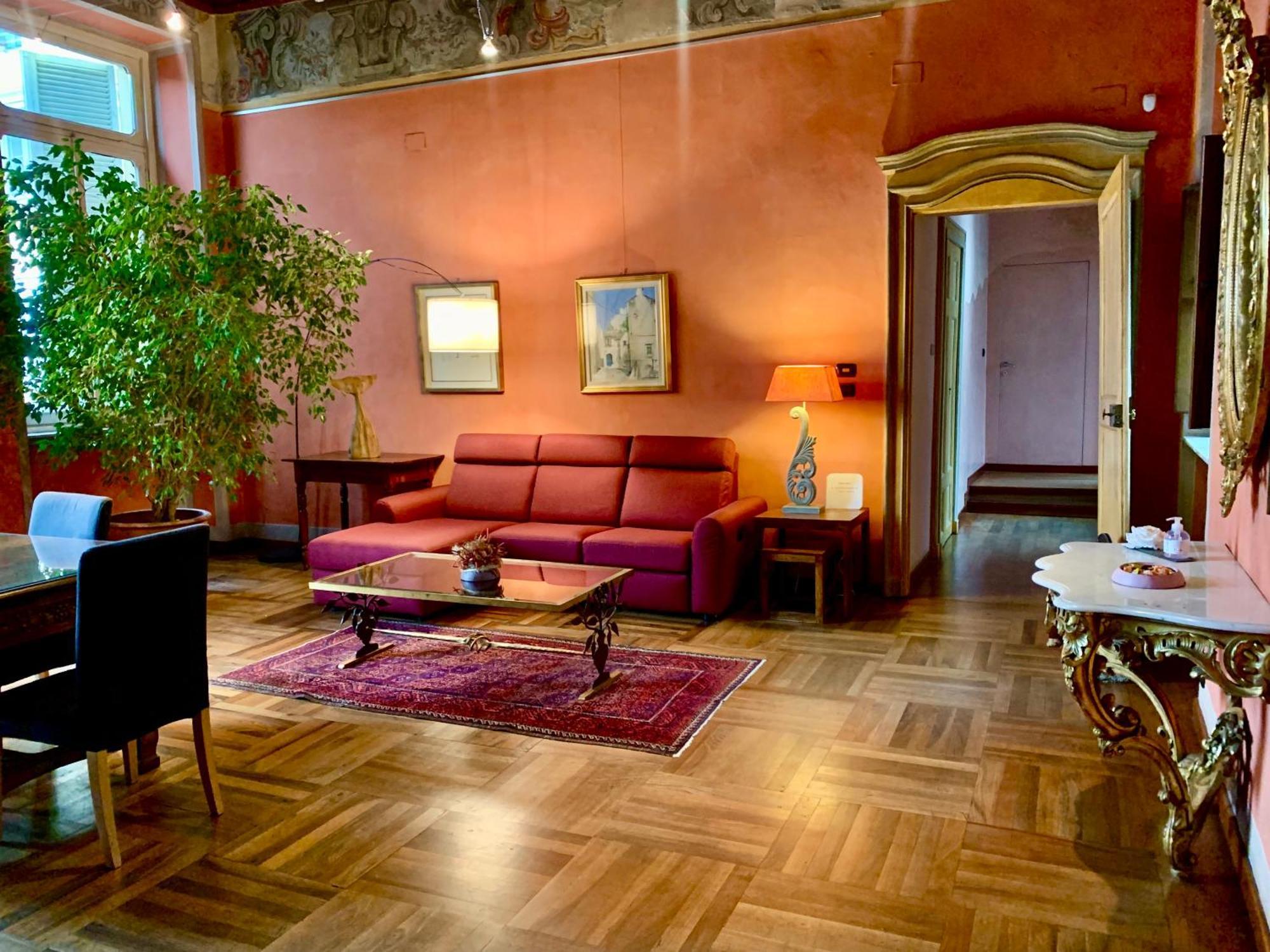 Saluzzo Paesana 1718 Bed and breakfast 2*